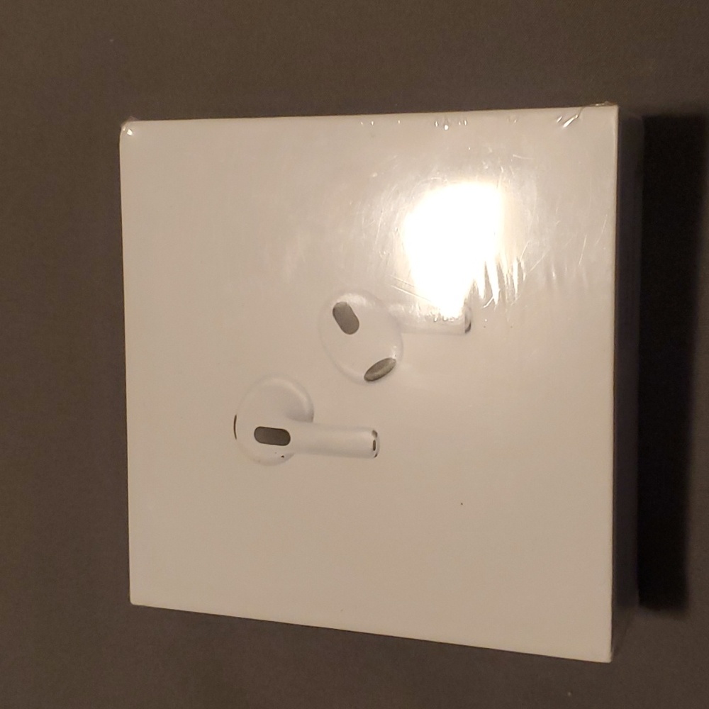 Airpods 3 brand new